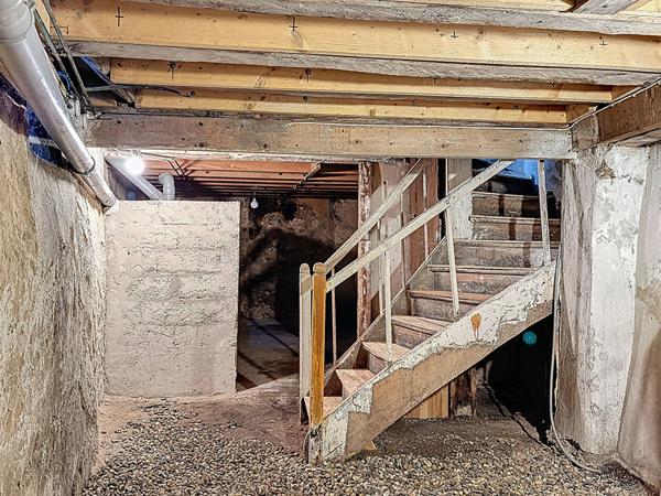 Maison de ville à vendre au centre de Nérac - 69900 €