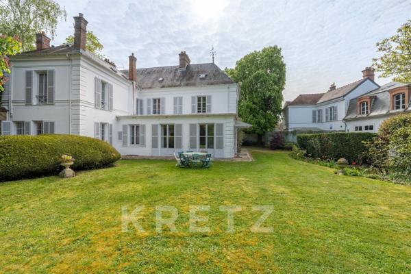 Hotel Particulier au coeur de FONTAINEBLEAU