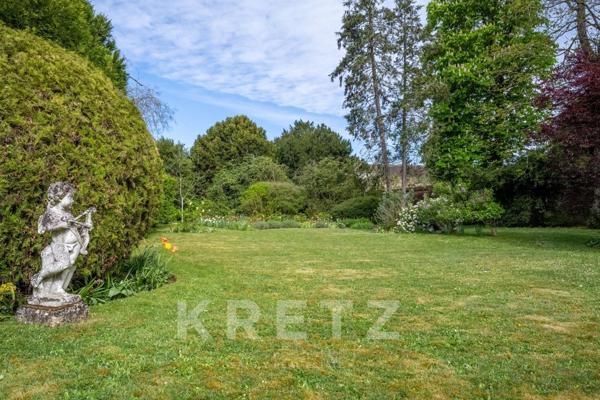 Hotel Particulier au coeur de FONTAINEBLEAU