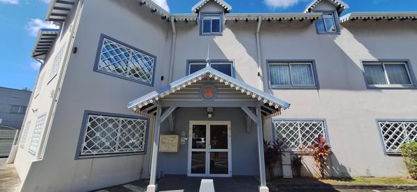 Espace de bureau de 178 m² dans zone attractive.