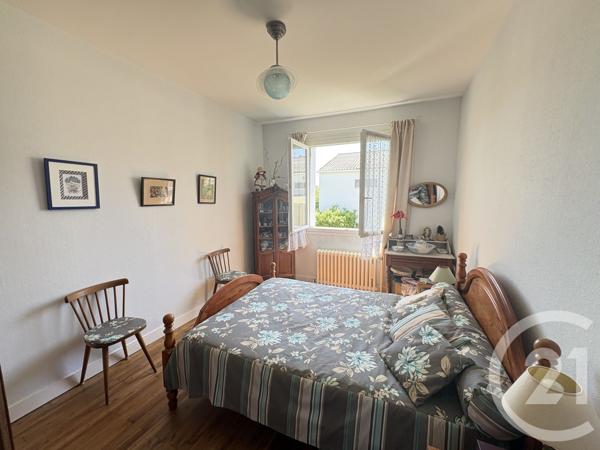 Maison à vendre  5 pièces - 120,13 m 2   ROYAN  - 17