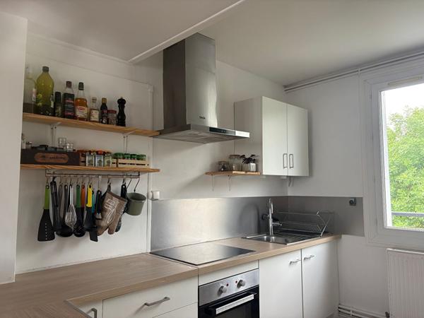 Appartement traversant de 70 m² + Box à vélos/motos + Balcon