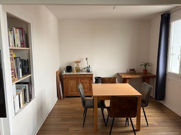 Appartement traversant de 70 m² + Box à vélos/motos + Balcon