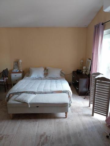 Maison à vendre    7 pièces • 200 m2 La Tour-d'Aigues