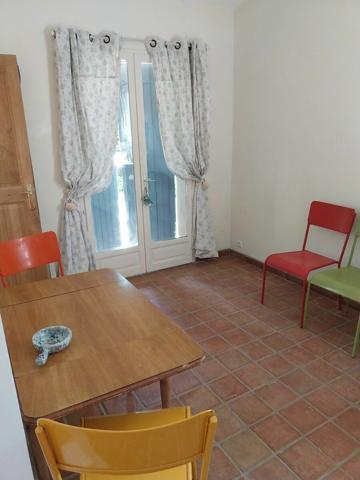 Maison à vendre    7 pièces • 200 m2 La Tour-d'Aigues