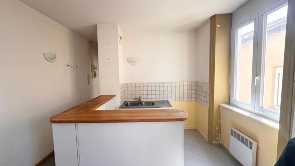 Appartement
         2 pièces
        - 32 m² 124 000 € *