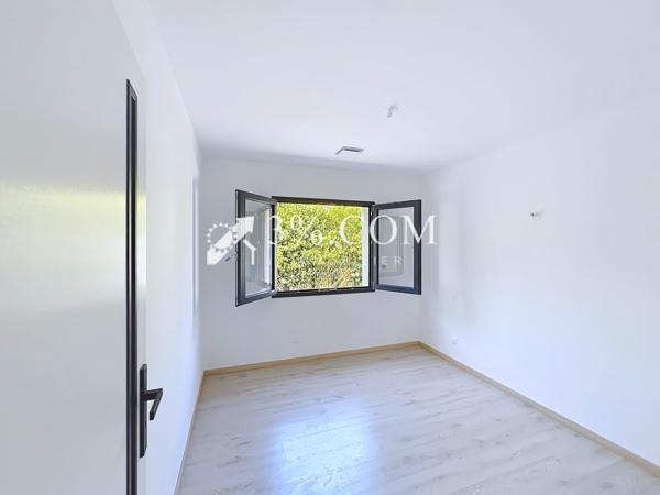 Maison 5 pièce(s) 3 chambre(s) 107.03 m²