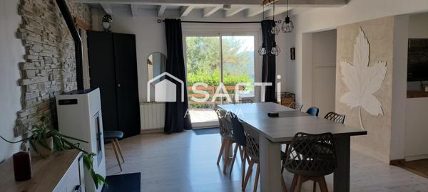 Chalet de 145m² avec garage en sousol sur 914m² de terrain
