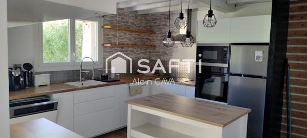 Chalet de 145m² avec garage en sousol sur 914m² de terrain