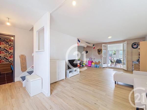 Maison à vendre  6 pièces - 129,05 m2 ST MARTIN DE CRAU - 13