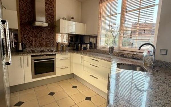 Maison à vendre    5 pièces • 85 m2 Savigny-sur-Orge