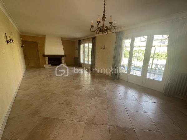 Maison traditionnelle de 259 m²