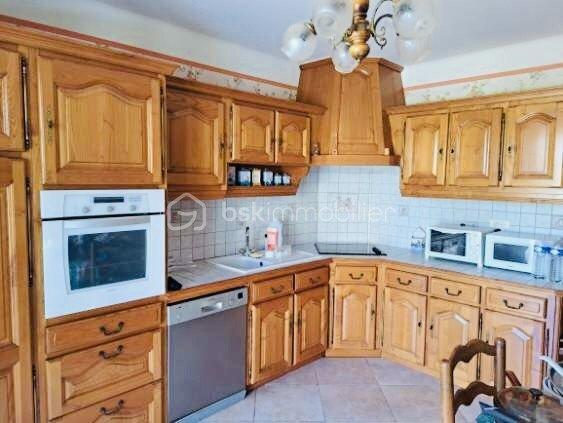 Maison traditionnelle de 259 m²