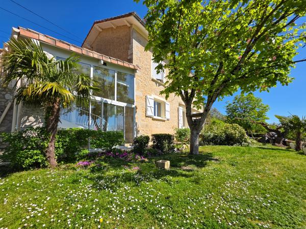 Maison 6 pièces - 193 m²