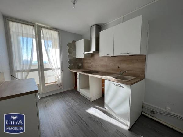 Appartement à vendre 3 pièces 69m² Saint-Pierre-des-Corps (37700)