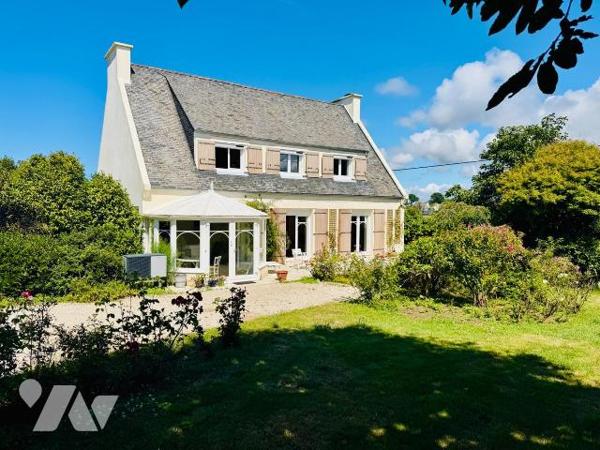 A 300m de l'ABER WRAC'H. Belle propriété de 1968, édifiée sur sous-sol complet.
Cette maison, ...