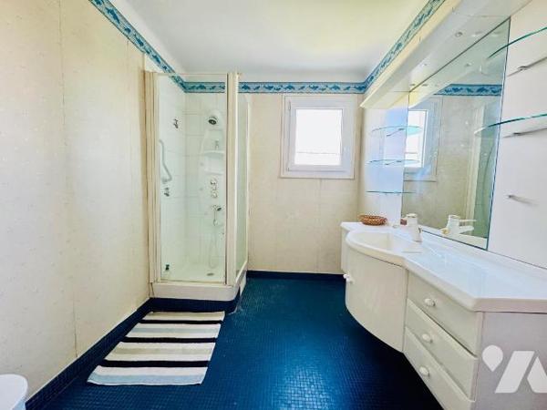 A 300m de l'ABER WRAC'H. Belle propriété de 1968, édifiée sur sous-sol complet.
Cette maison, ...