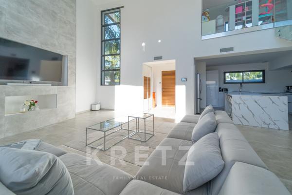 Villa contemporaine en bord de mer
