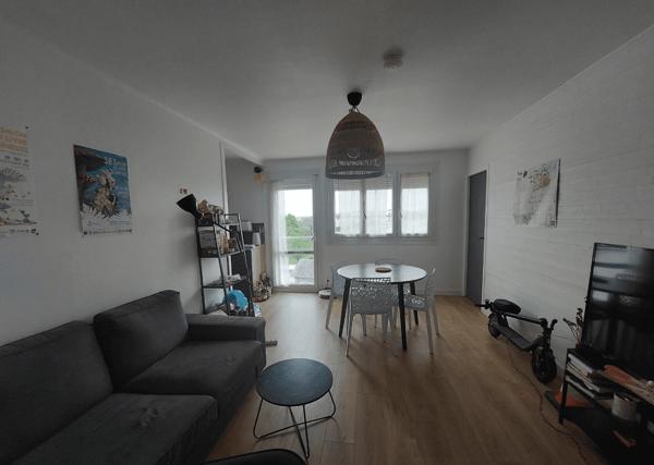 A LOUER – CHAMBRE MEUBLEE BAIL A l’ANNEE – 9.18 m² – VANNES