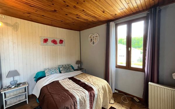 Maison à vendre    5 pièces •  Rion-des-Landes