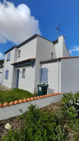 Vente                                                      Maison
                        
                     5 pièces                      104 m2                     à Saint-Sébastien-sur-Loire