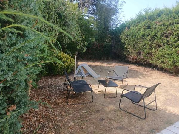Vente                                                      Maison
                        
                     5 pièces                      104 m2                     à Saint-Sébastien-sur-Loire