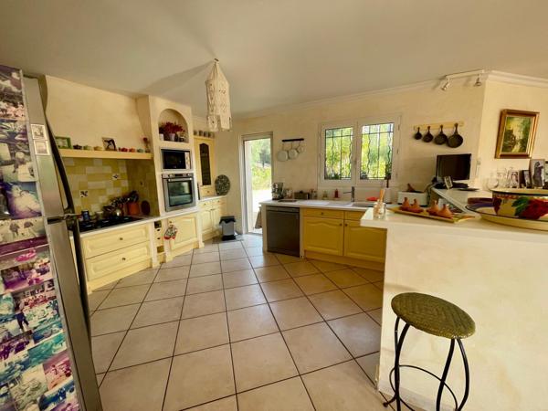 Sanary-sur-Mer (83110) SANARY - Villa d'exception avec vue mer panoramique