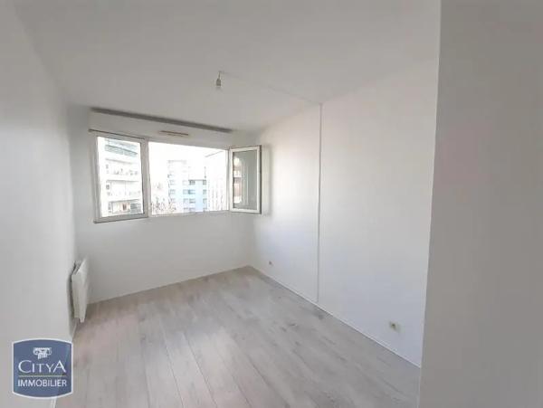 Appartement à louer 3 pièces 61.9m²