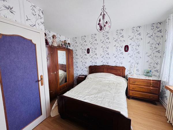 Jolie maison dans secteur calme de la ville de Coulanges