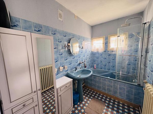 Jolie maison dans secteur calme de la ville de Coulanges