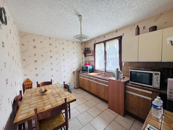 Jolie maison dans secteur calme de la ville de Coulanges