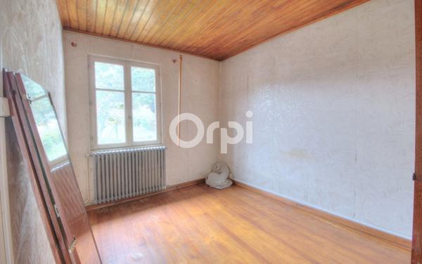 Maison à vendre    5 pièces • 104,78 m2 Meyzieu