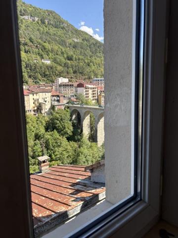 Vente / Immeuble à Saint-Claude (39200)