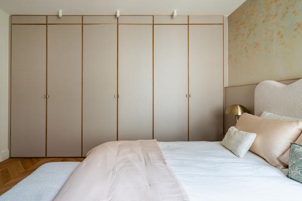 Paris VIIème Face à la Tour Eiffel