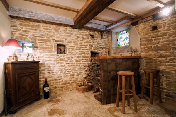 Maison à vendre 8 pièces proche de MACON (71)