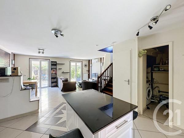 Maison à vendre  4 pièces - 80 m 2   ST FONS  - 69