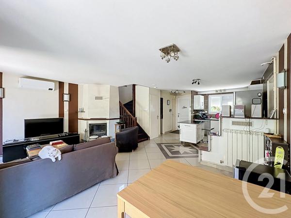 Maison à vendre  4 pièces - 80 m 2   ST FONS  - 69
