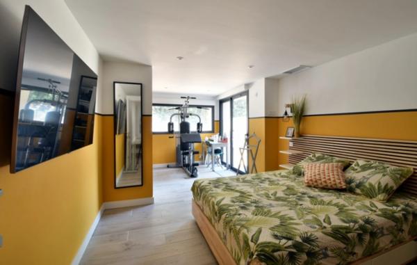 EXCLUSIVITÉ - MAISON ATYPIQUE RÉNOVÉE – 5 CHAMBRES – SOUS-SOL COMPLET – ENVIRONNEMENT PRIVILÉGIÉ