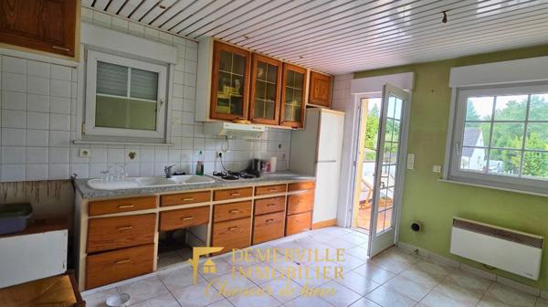 Maison individuelle semi plain-pied sur sous-sol complet et grand espace naturel