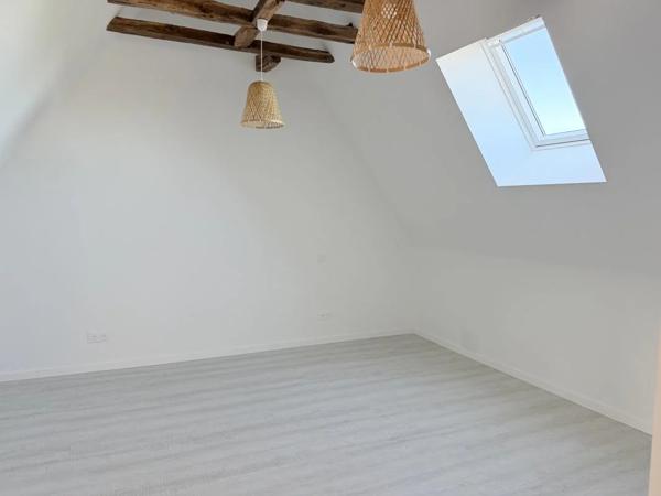 Maison à louer à Villeneuve (12260)