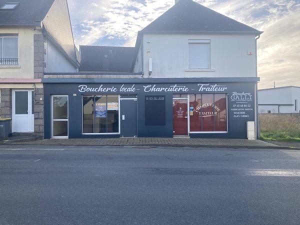 immeuble avec commerce et un grand appartement sur plus de 376 m2