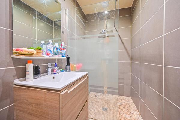 Maison 110 m2 environ avec 4 chambres à vendre sur Alfortville