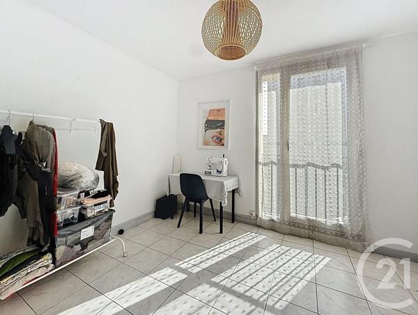 Appartement F5 à vendre  5 pièces - 93,25 m2 COLOMBES - 92
