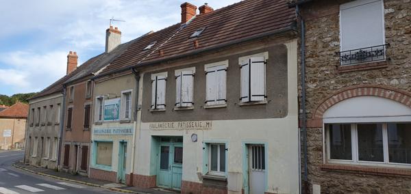 Fère-en-Tardenois (02130) MURS COMMERCIAUX ET LOGEMENT