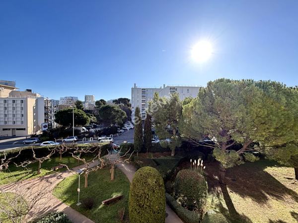 Appartement Marseille 3 pièce(s) 63.4 m2 Balcon Cave