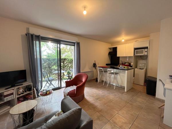 Appartement T2 avec terrasse et parking privé