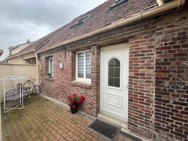 Appartement à louer    2 pièces •    Janville