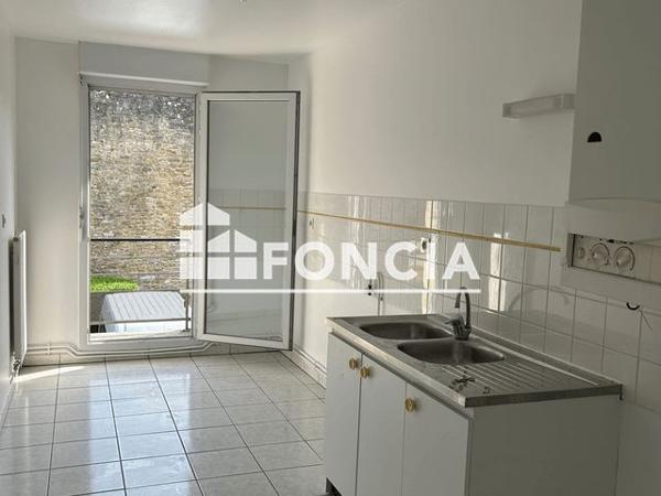 Location Appartement 2 pièces 55.1 m² - 16 BIS RUE D'ALSACE Charleville Mezieres 08000