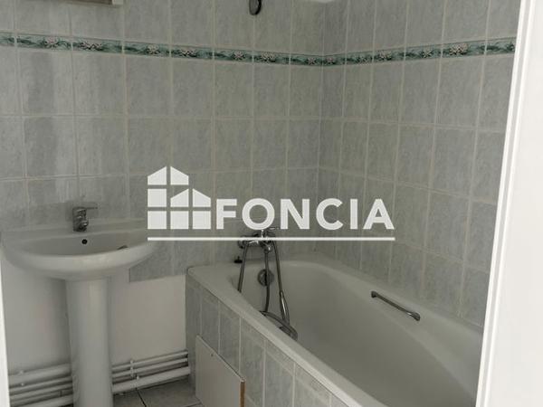 Location Appartement 2 pièces 55.1 m² - 16 BIS RUE D'ALSACE Charleville Mezieres 08000