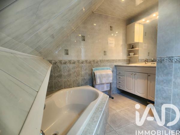 Maison à vendre 7 pièces 160 m² Lamorlaye